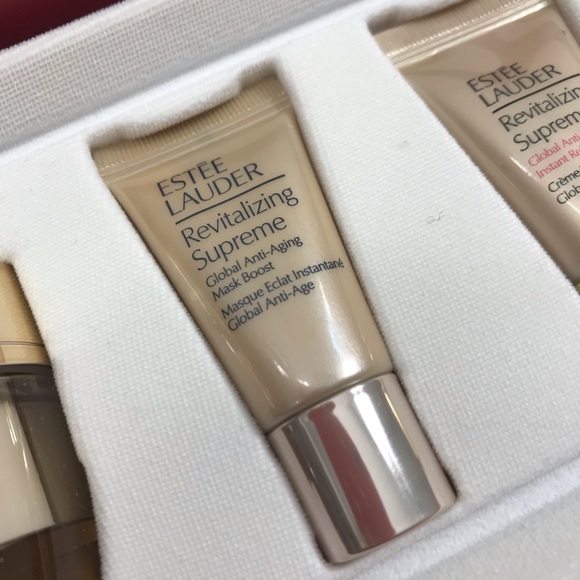 Estee lauder skin care set value $72 oritq - Picture 3 of 9